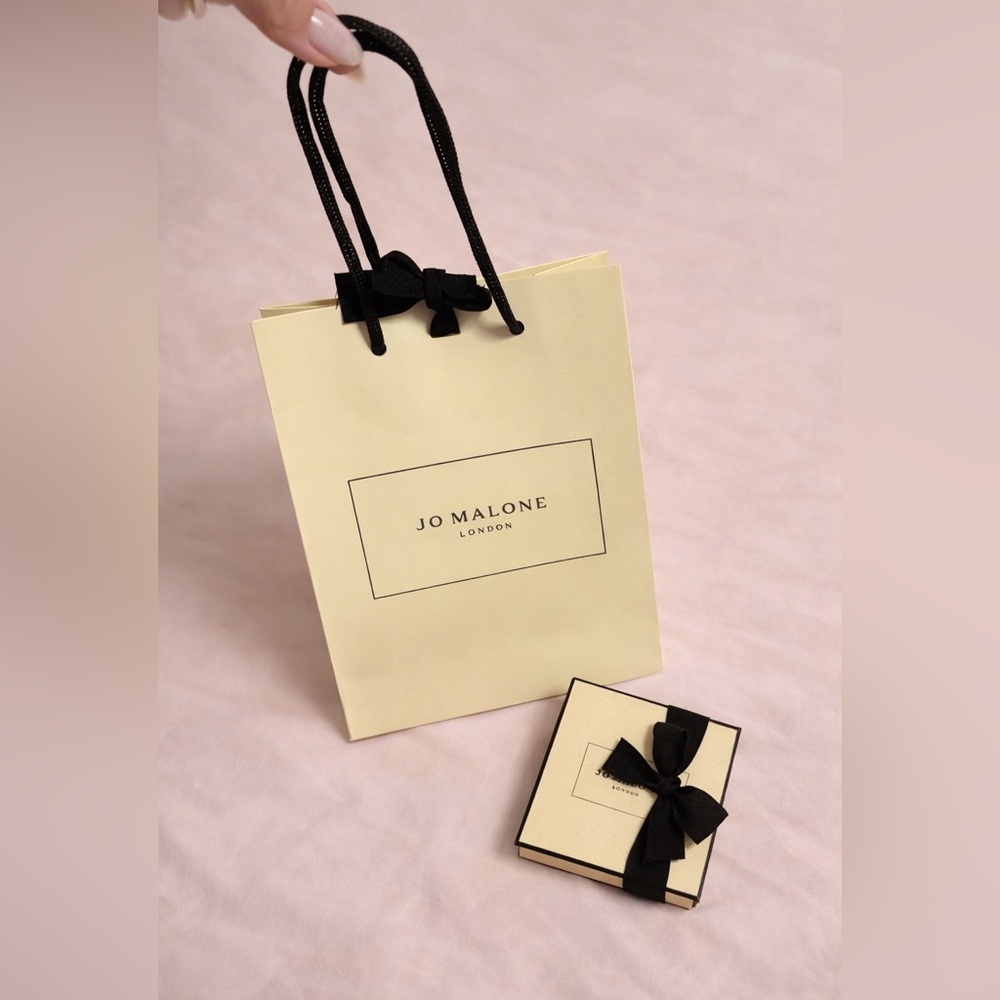 Jo Malone London Gift Bag & Box